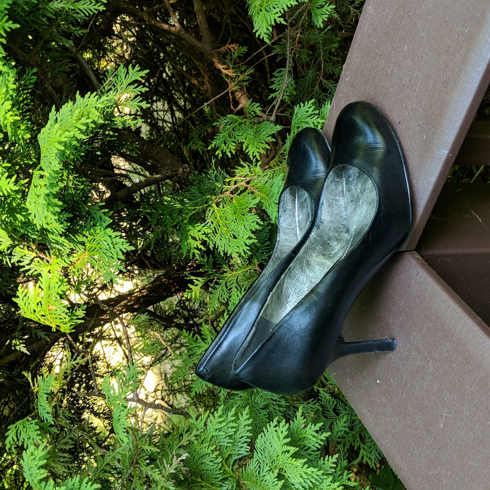 Nine West Leather Pumps